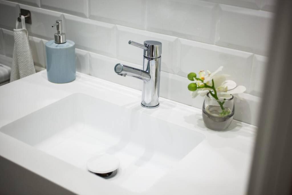 Bonito Apartamento, Nuevo Y En El Casco Viejo!!! Appartement Bilbao Buitenkant foto